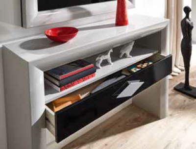 Консоль 2039. Фото